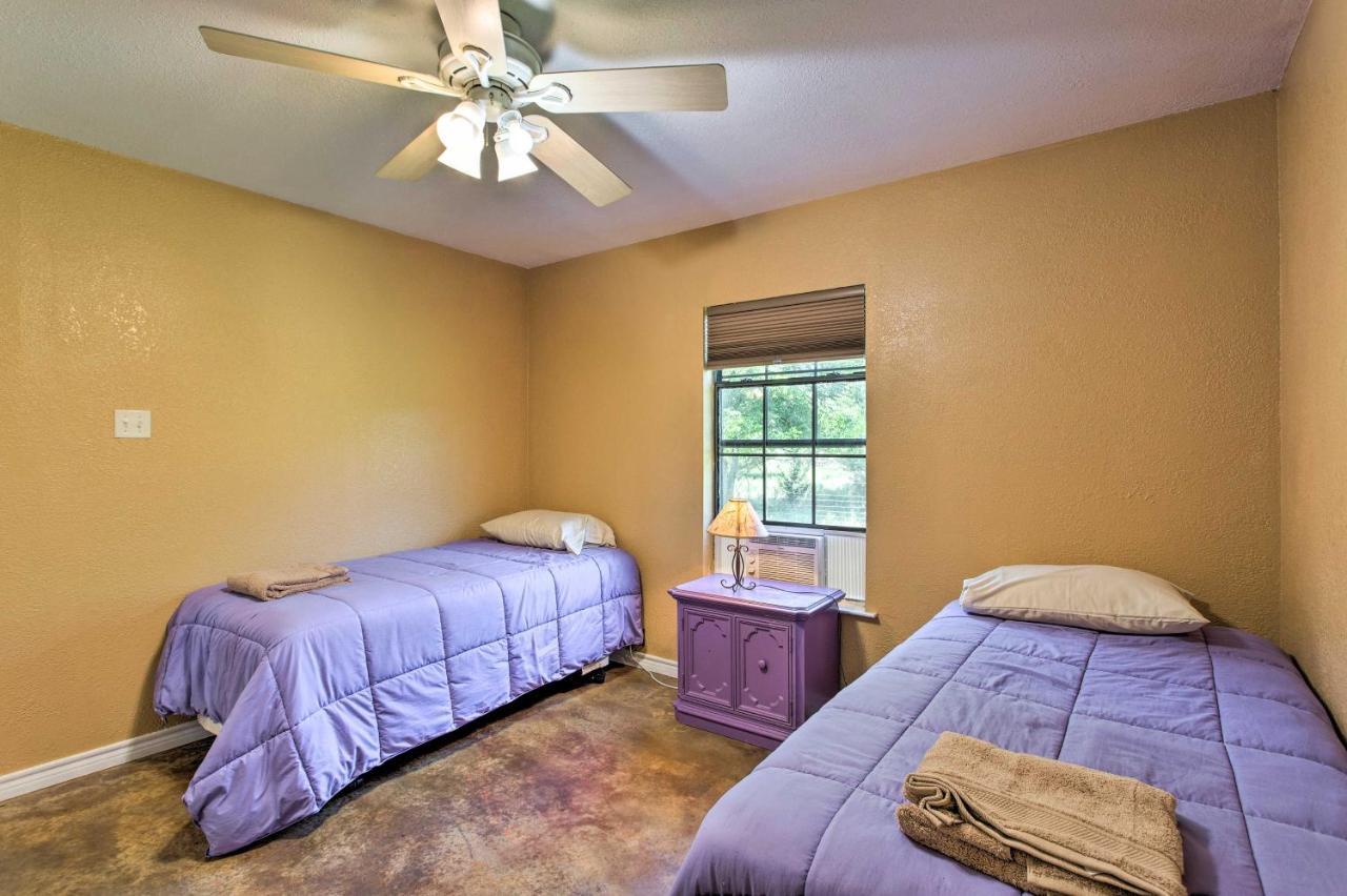 Texas Cabin On 130 Acres Walk To Lake Ray Roberts Collinsville Eksteriør billede