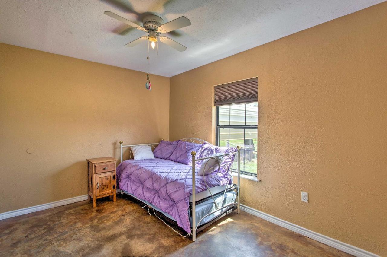 Texas Cabin On 130 Acres Walk To Lake Ray Roberts Collinsville Eksteriør billede