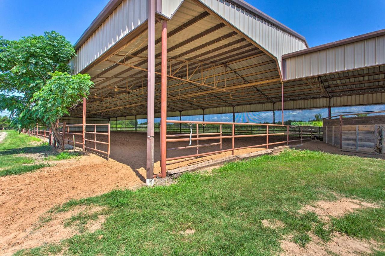 Texas Cabin On 130 Acres Walk To Lake Ray Roberts Collinsville Eksteriør billede